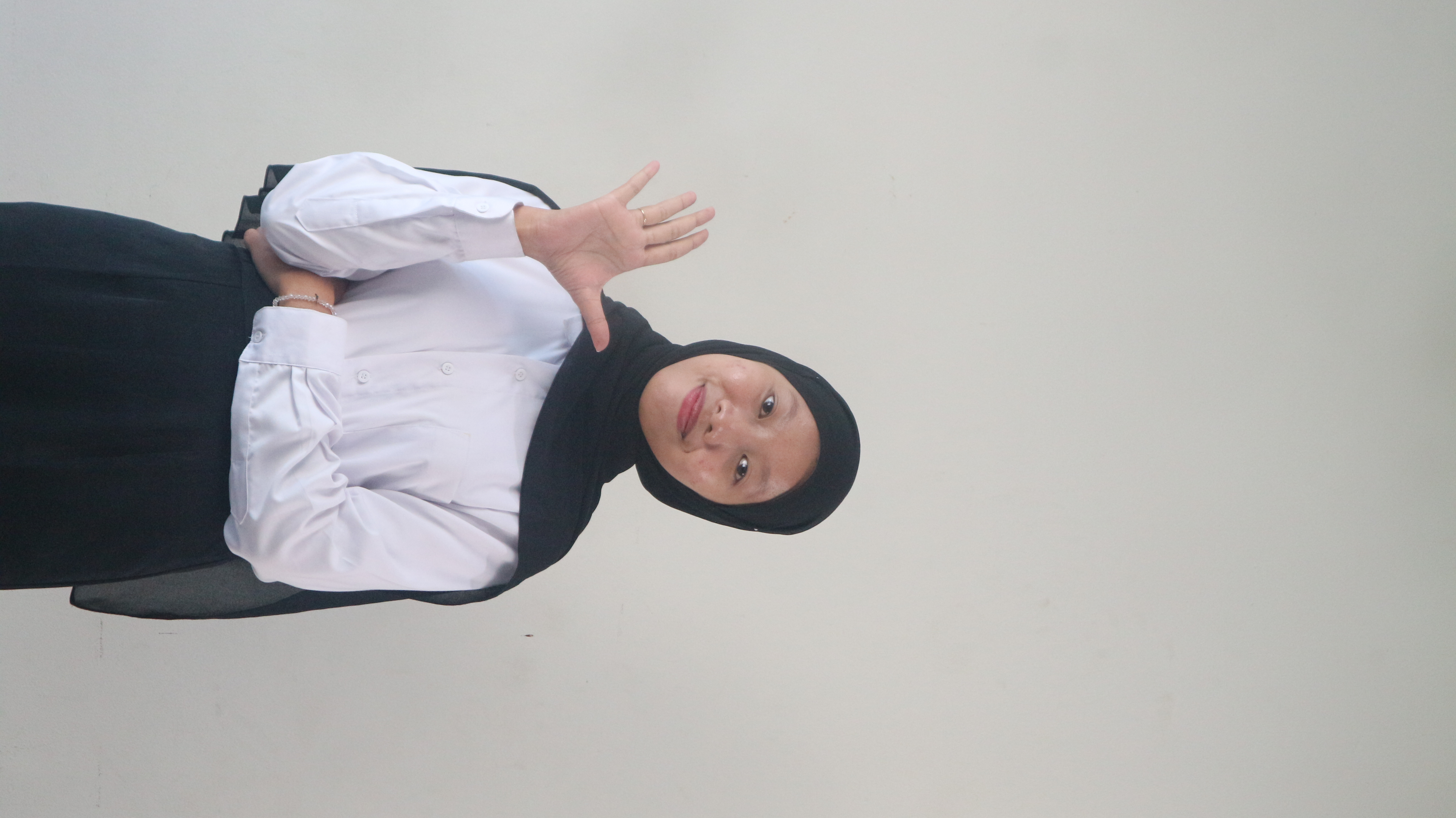 NAJWA HANDARIA SUPARNA